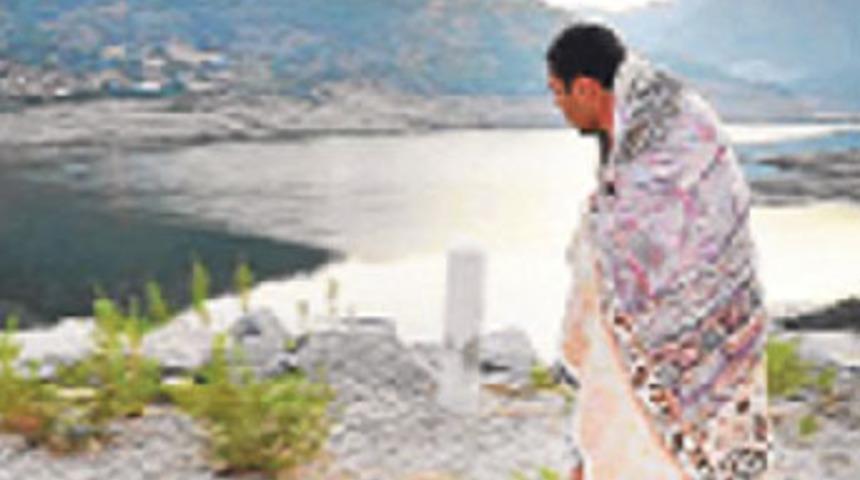 Bardaki hesabı canıyla &ouml;dedi