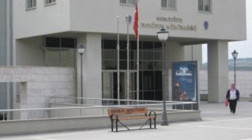 Osmaniye&rsquo;de yakalanan 31 kişiden 16&rsquo;sı tutuklandı