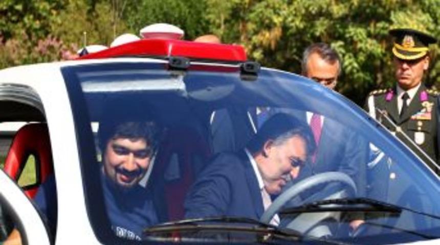 Cumhurbaşkanı G&uuml;l'&uuml;n 'insansız otomobil' ilgisi