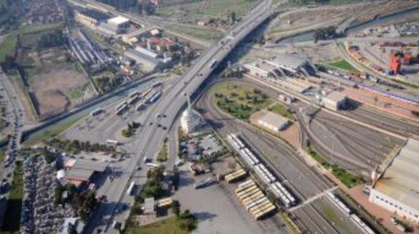 İzmir'in şehiri&ccedil;i otob&uuml;s hatlarında banliy&ouml; değişikliği yapıldı