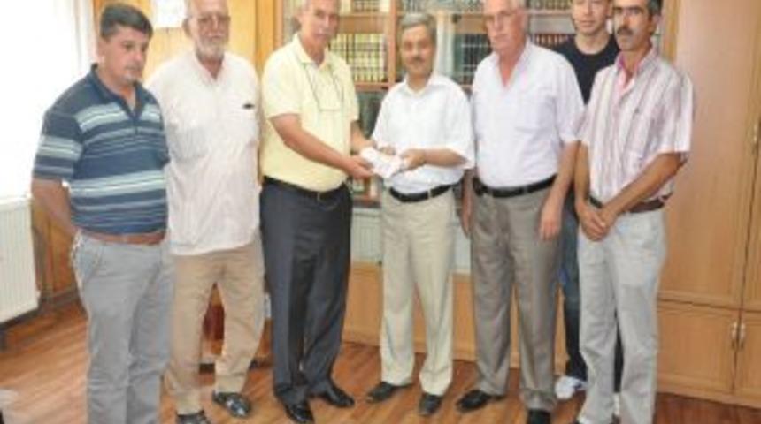 Boşnaklar pita gecesini iptal edip parasını Somali'ye g&ouml;nderdi