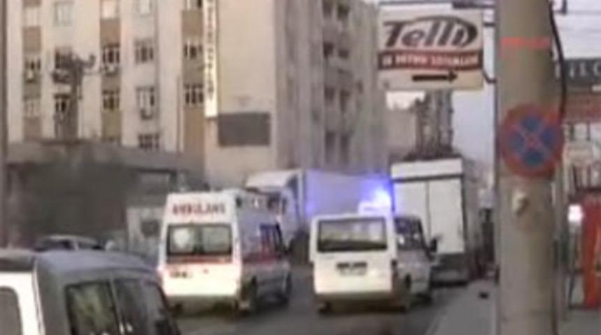 Cizre&rsquo;de aşiret kavgası: 1&rsquo;i polis 9 yaralı