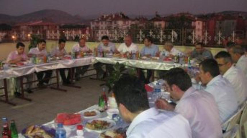 Yıldırım Koleji'nden Turhal protokol&uuml;ne iftar