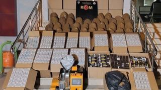 Kaçak tütün ve makaron operasyonunda 3 şüpheli yakalandı