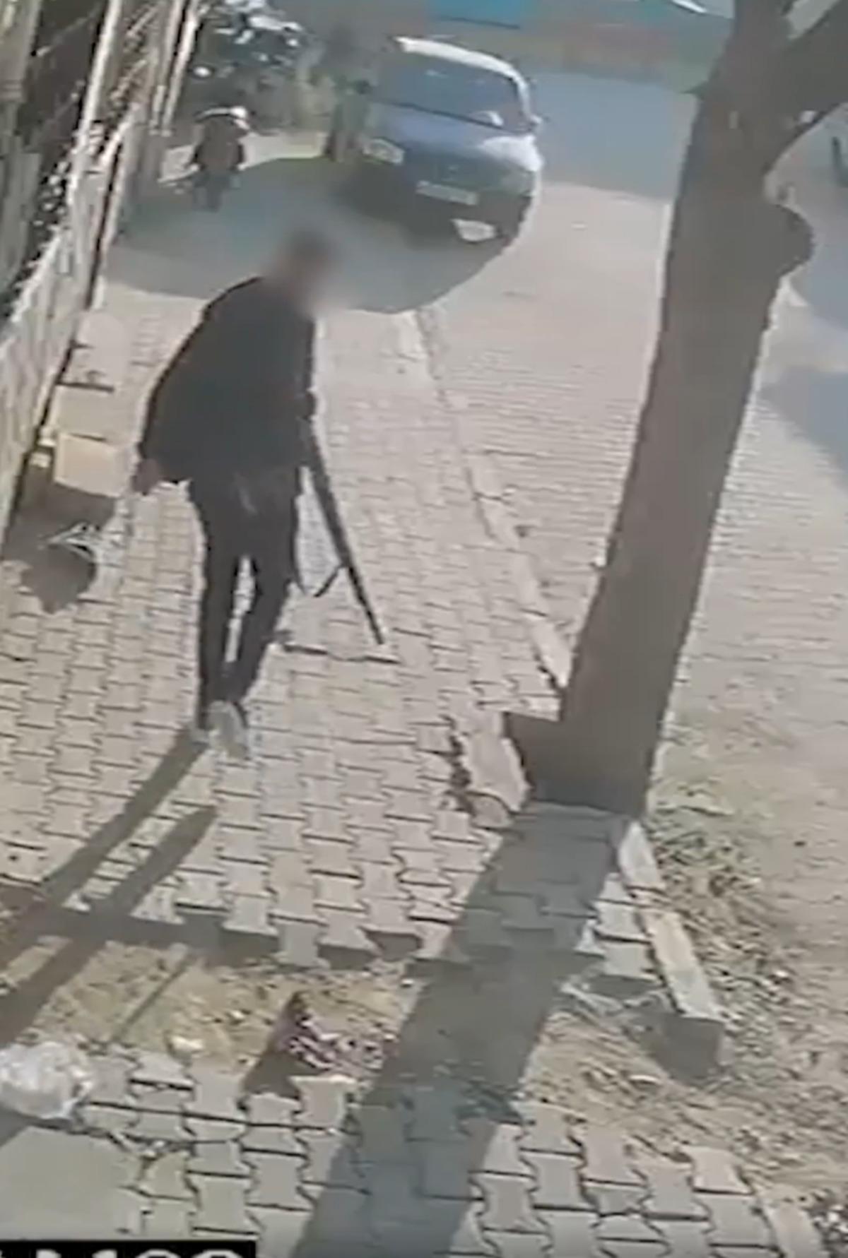 Elinde pompalı t&uuml;fek, ağzında k&uuml;f&uuml;r! Manisa daki okul saldırganını g&ouml;rg&uuml; tanıkları anlattı: "M&uuml;dahale edemezdik" 6
