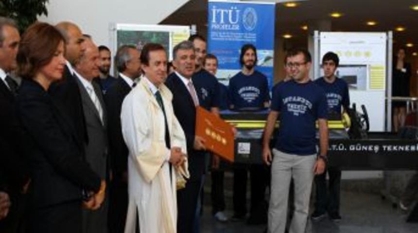 Cumhurbaşkanı G&uuml;l, Cuma namazını Yıldız Camii'nde kıldı