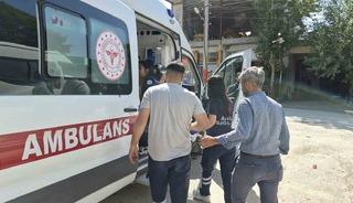 Devrilen motosikletin s&uuml;r&uuml;c&uuml;s&uuml; yaralandı