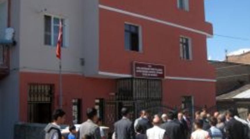 Muhammed Sıddık Efendi Kız Kur'an kursu dualarla hizmete a&ccedil;ıldı