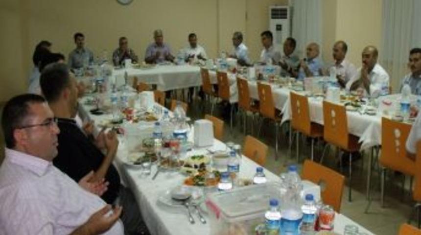 Silifke protokol&uuml; iftarda buluştu