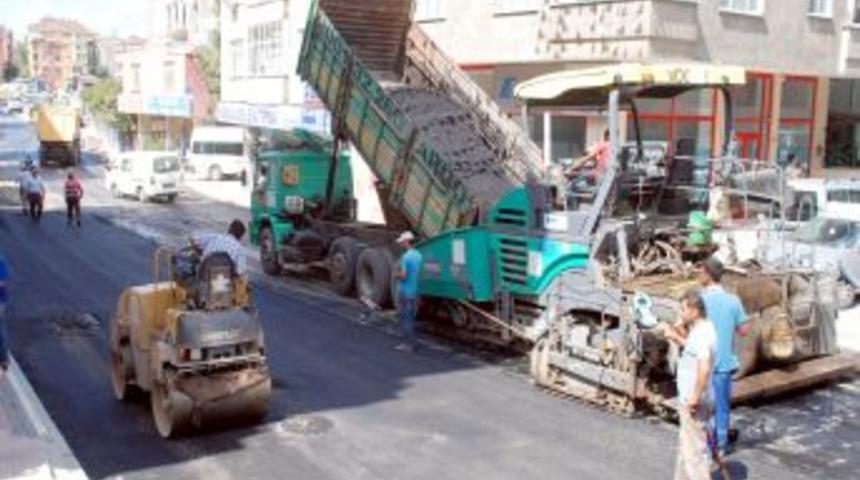 Tuzla'ya bin ton asfalt