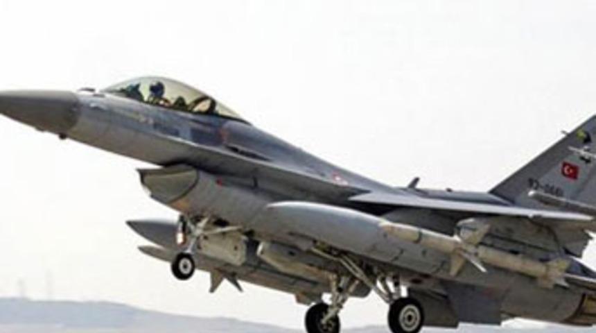 Jetler eğitim süsü verip, bomba yağdırdı