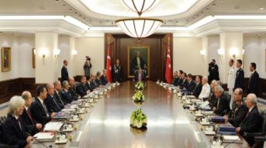 Kritik MGK’da sivil asker karışık oturdu