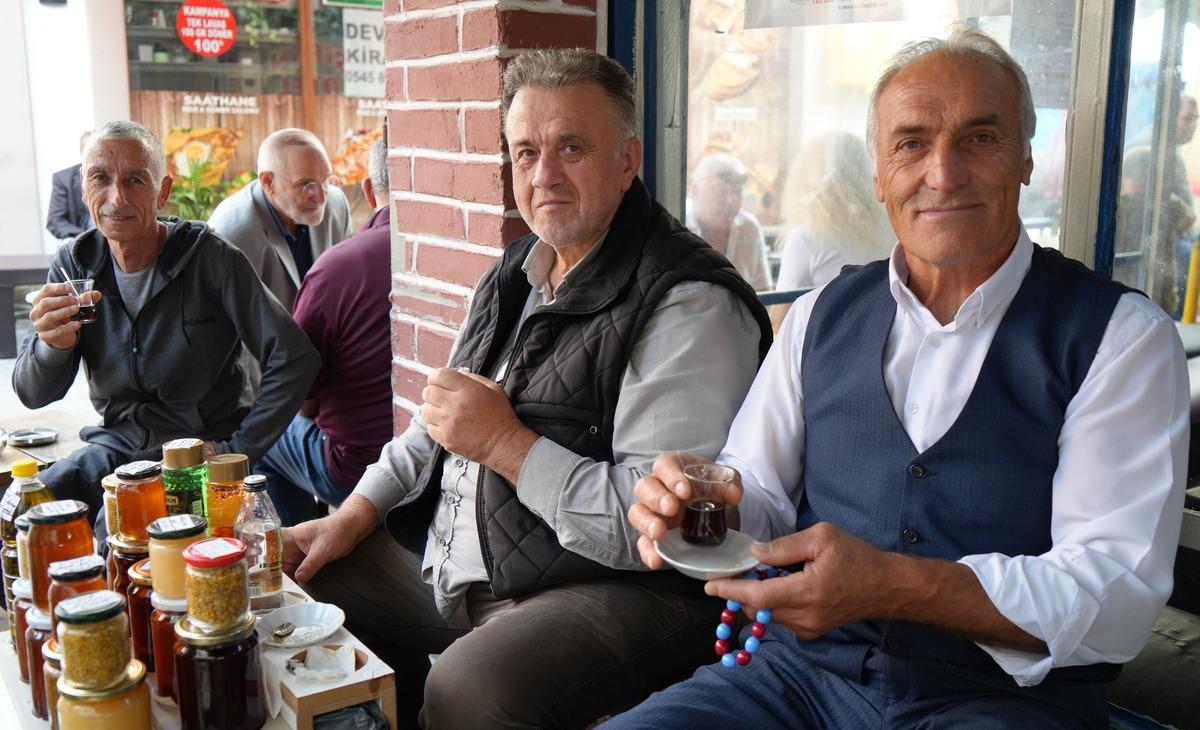 Çayı meğer yanlış demliyormuşuz! Doğru yöntemi açıkladı 3