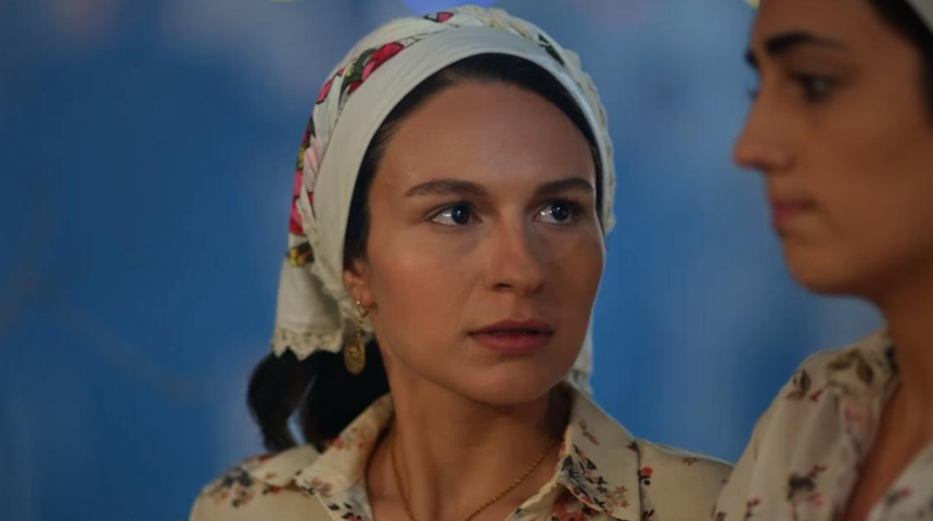 Bir Zamanlar Çukurova'nın Saniye'siydi! Selin Yeninci ödül töreninde ortaya çıktı