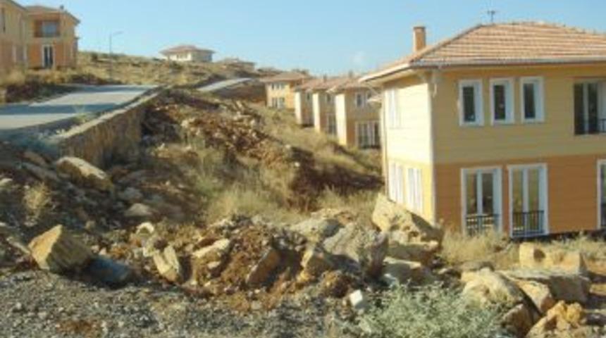 'TOKİ, konutları eksik teslim ediyor' iddiası