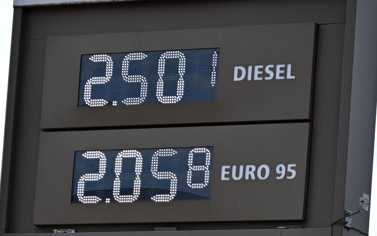Belçika da dizelin litre fiyatı rekor kırdı 1