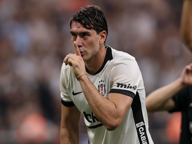 Beşiktaş'a Vlahovic'ten korkutan haber! O ma&ccedil;larda yok...