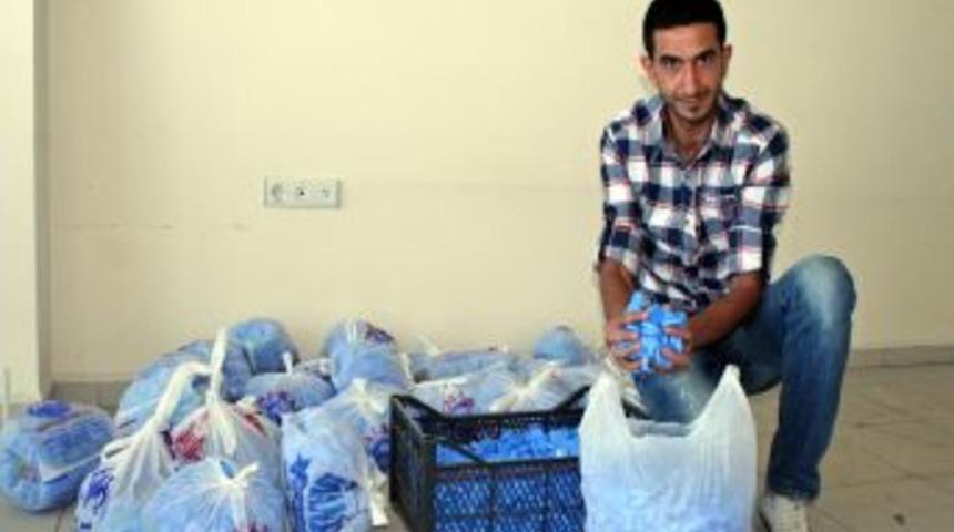 Engellilere destek i&ccedil;in 16 bin mavi kapak topladı