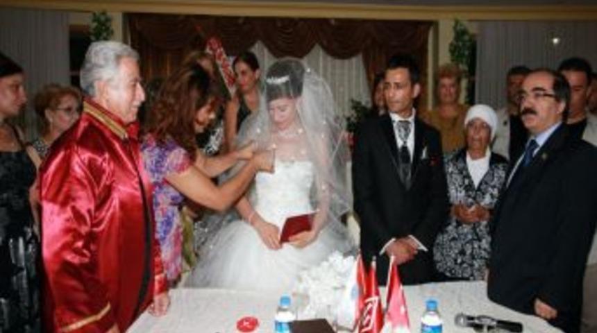 Yetiştirme yurdundan nikah salonuna