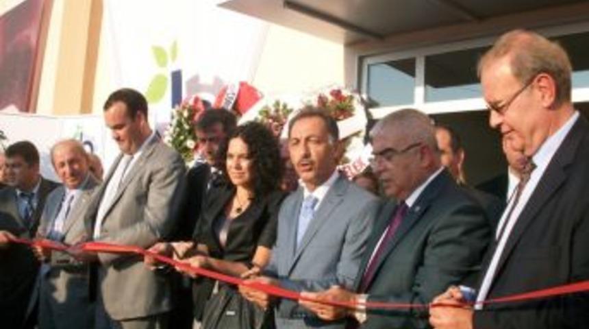 Çorlu Kapalı Spor Salonu açıldı