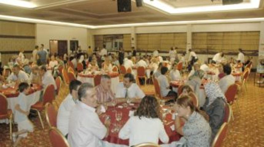 HIZIRDER sağlık camiasını iftarda buluşturdu