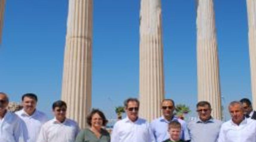 Bakan G&uuml;nay:Menderes'in asılması demokrasi tarihimizde kara bir leke