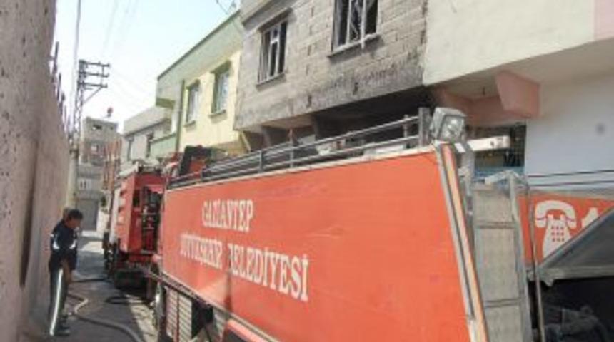 5 yaşındaki Fatma&rsquo;nın cinayet zanlısının evi 6&rsquo;ncı kez yakıldı