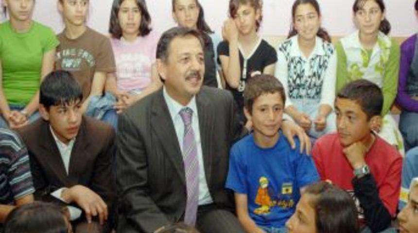 Deniz Yıldızı projesinde g&uuml;len y&uuml;zlerin sayısı 3 bini aştı