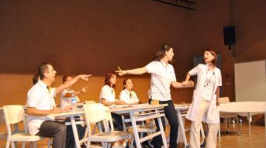 K&uuml;lt&uuml;r Okulları eğitim kalitesini empati seminerlerleri ile artıracak