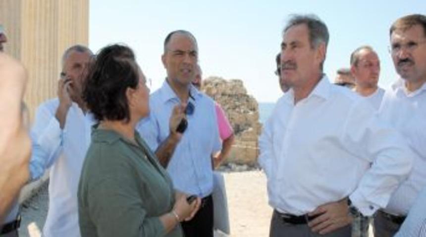 Bakan G&uuml;nay: Tarihi eserleri ayağa kaldırmada d&ouml;nem ayrımı yapmıyoruz