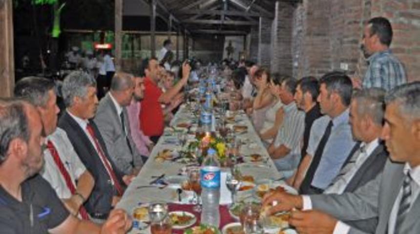 Balıkesir Valisi Arslan: Bu devlet, fedak&acirc;rlıklarla bug&uuml;nlere geldi