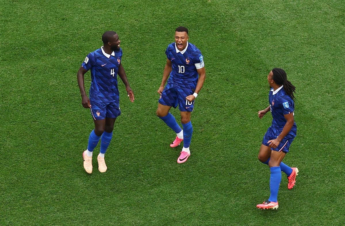 Fransa’da Mbappe endişesi! Türkiye maçı öncesi yaşandı 4