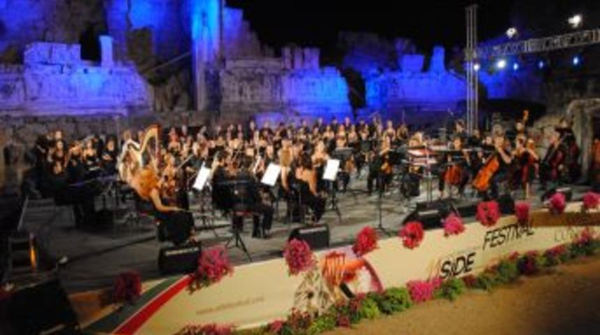 Side 11. Uluslararası K&uuml;lt&uuml;r ve Sanat Festivali sona erdi