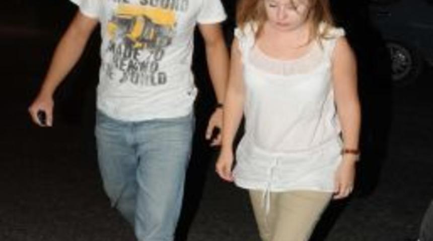 Hırsızlar İzmir'de Alman &ouml;ğrencinin &ccedil;antasını &ccedil;aldı