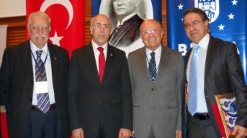 Uğurlu, T&uuml;rk D&uuml;nyası Mimarlık ve Şehircilik Danışma Kurulu Başkanı oldu