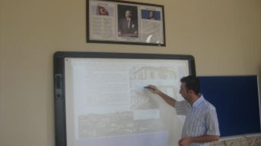 Altınbaşak Koleji'nde dersler akılla tahtalarda işlenecek