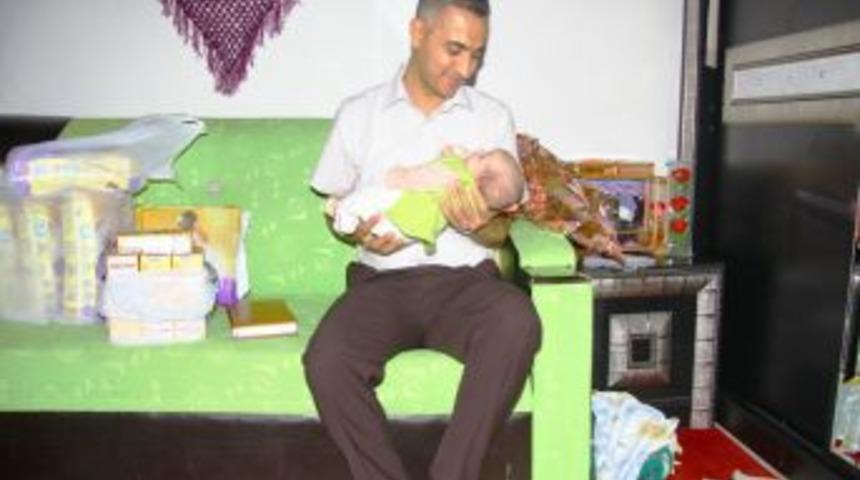 Erciş Kaymakamı Fani &uuml;&ccedil;&uuml;zlere sahip &ccedil;ıktı