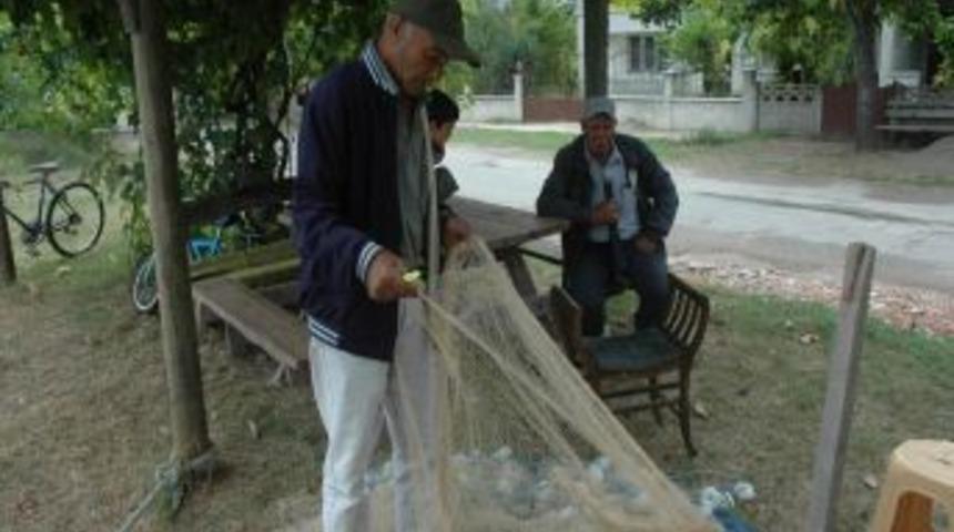 &Ccedil;ifte bayrama hazırlanan balık&ccedil;ılar, bol palamut bekliyor