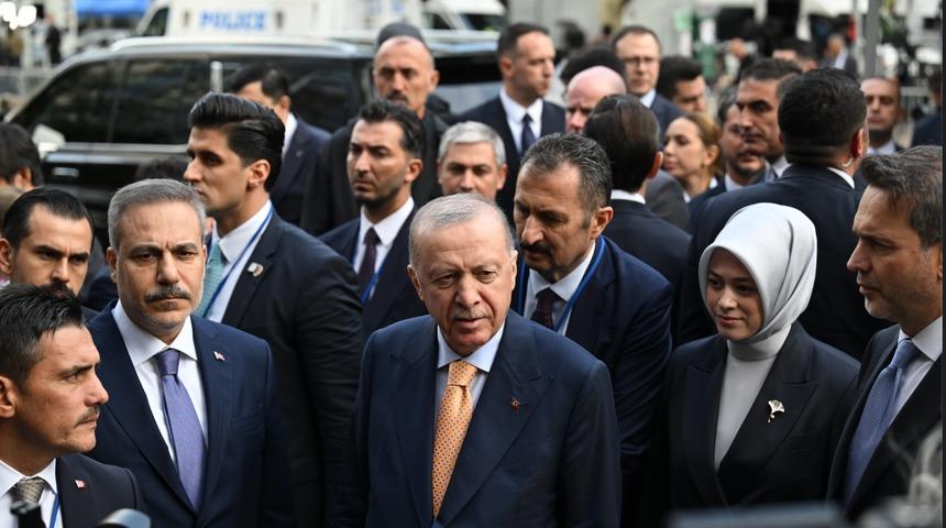 Cumhurbaşkanı Erdoğan: "K&ouml;rfez'deki sıkıntıları aşabilmek i&ccedil;in &ccedil;alışıyoruz"
