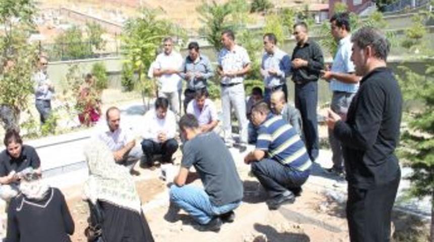 Şehit ailesine Pazarcık il&ccedil;esinden ziyaret