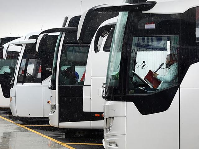 Sıfır otob&uuml;slerle yola &ccedil;ıkmıştı! &Uuml;nl&uuml; firma yollardan &ccedil;ekildi