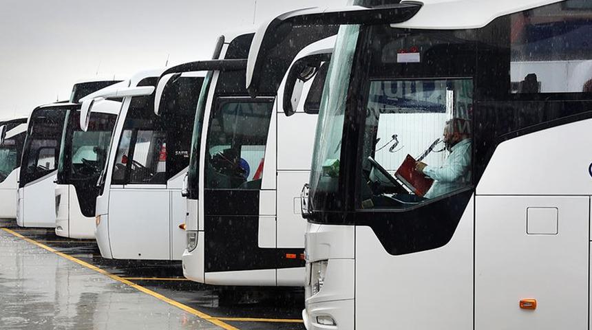 Sıfır otob&uuml;slerle yola &ccedil;ıkmıştı! &Uuml;nl&uuml; firma yollardan &ccedil;ekildi