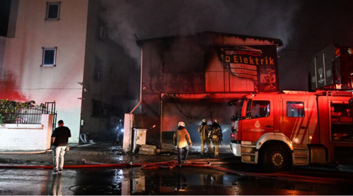 İstanbul da yangın! 5 iş yeri ve 1 fabrika zarar gördü 1