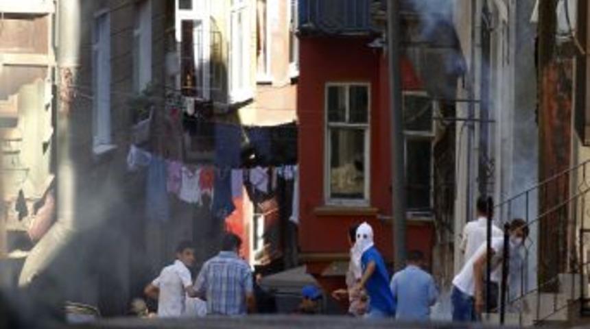 Taksim'de &ccedil;ıkan olaylarda 122 şahıs g&ouml;zaltına alındı