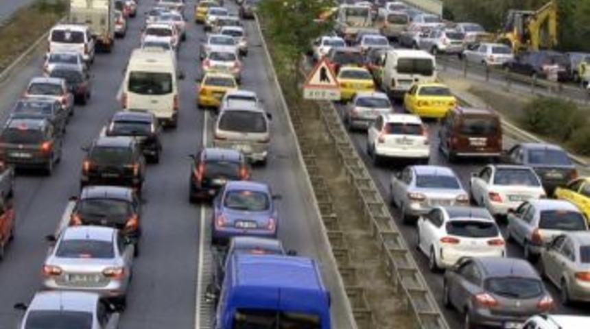 İstanbul trafiğinde &lsquo;okul&rsquo; yoğunluğu