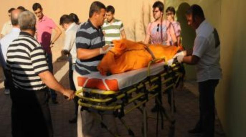 Cizre&rsquo;de bir kişi bı&ccedil;akla &ouml;ld&uuml;r&uuml;ld&uuml;