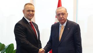 Polonya Cumhurbaşkanı Nawrocki'den Cumhurbaşkanı Erdoğan'a 'kılı&ccedil;' hediyesi!