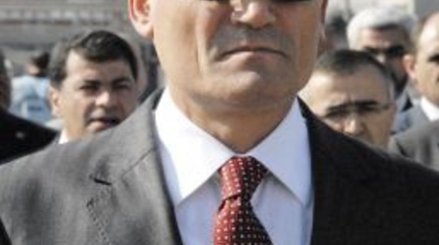 Vali Bilici: &Ouml;ğretmenlerimizle s&uuml;rekli i&ccedil; i&ccedil;e olacağız