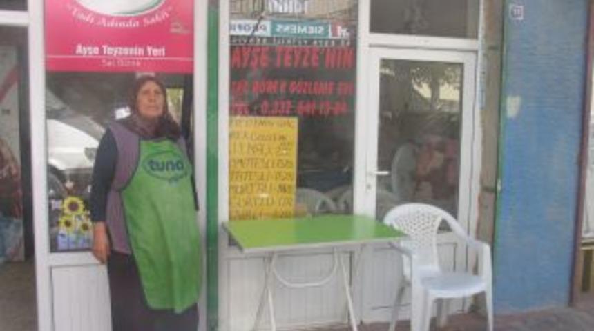 Börekçi Ayşe Teyze, Avrupa’dan yufka siparişi alıyor