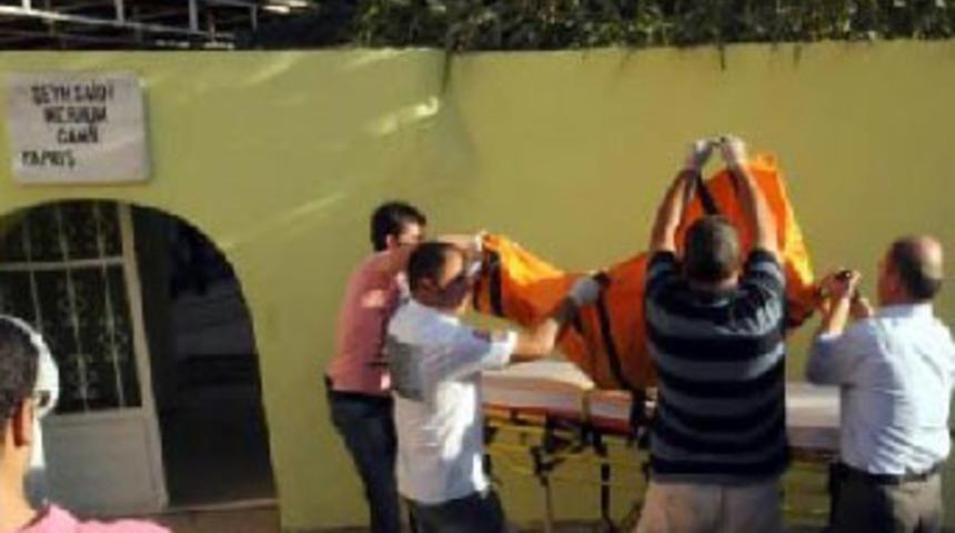 Cami tuvaletinde infaz